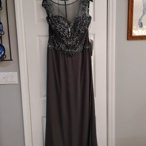 Woman's Dress/gown Size 16 Color: Gunmetal Cameron Blake for Mon Cheri